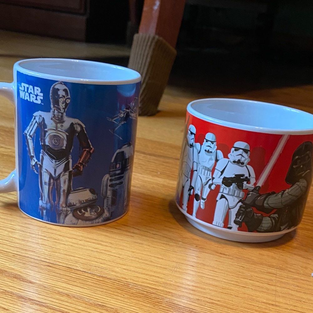 Two Star Wars mugs